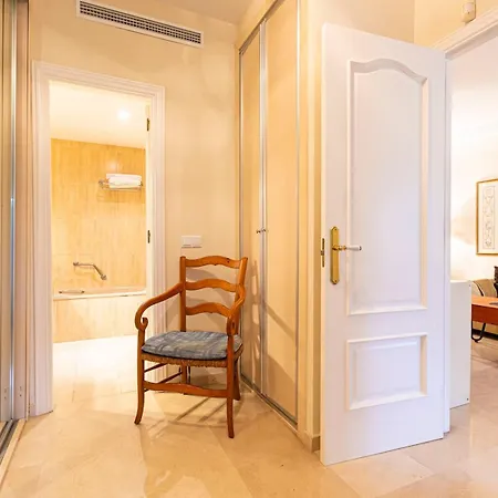 Daire Pass The Keys Charming Andalusian Ground Floor With Patio Marbella